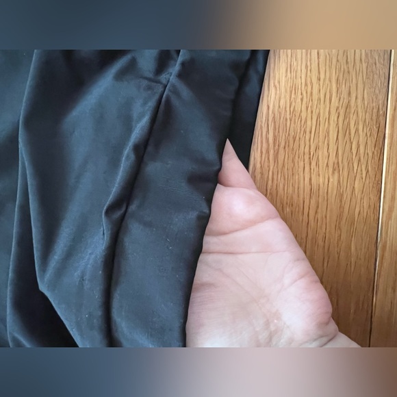 Asymmetrical Athleisure Top - Picture 3 of 4